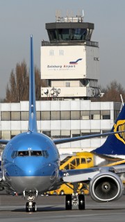 Salzburg Airport mit Kontrollturm